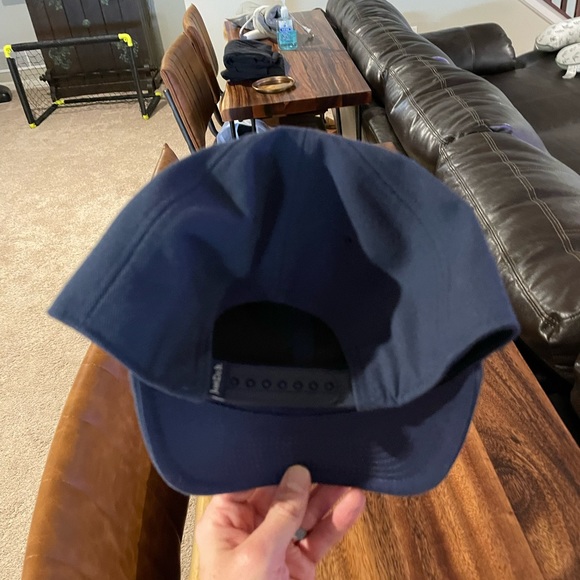 Nike snap back. Like new condition - Picture 2 of 3